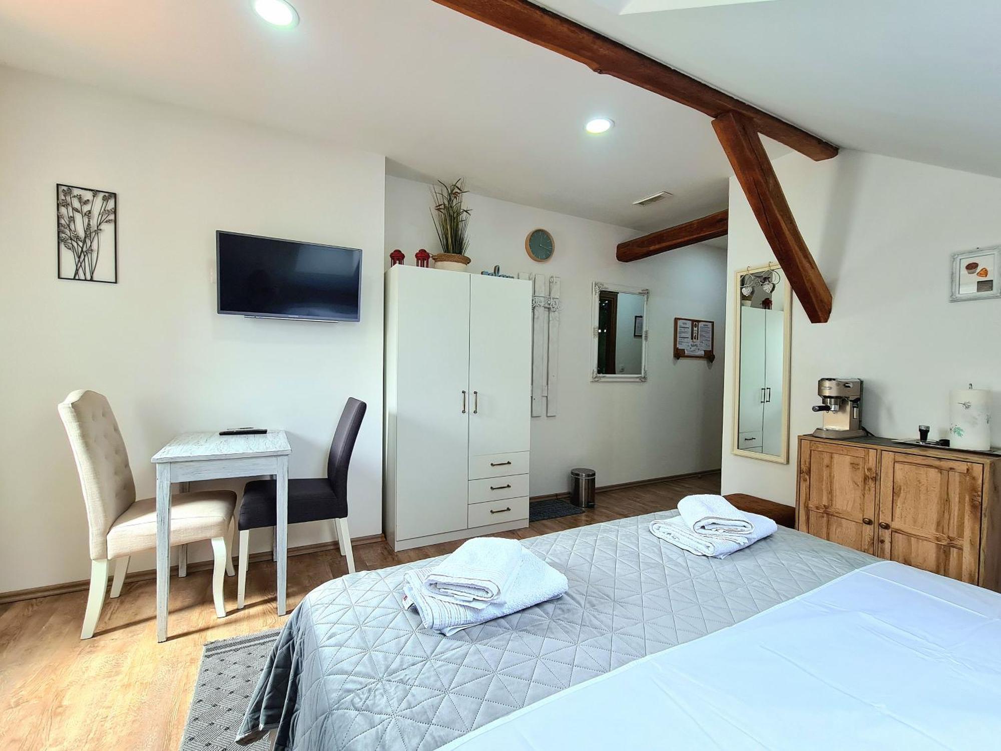 Rooms Garden Слуни Екстериор снимка